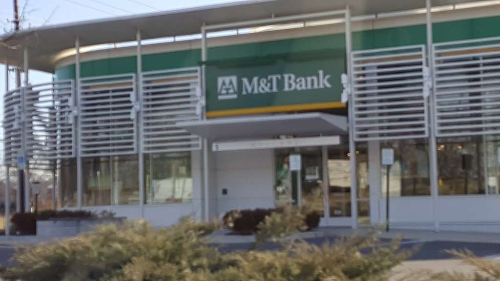 M&T Bank | 5 Bank St, Gaithersburg, MD 20878 | Phone: (301) 926-4535