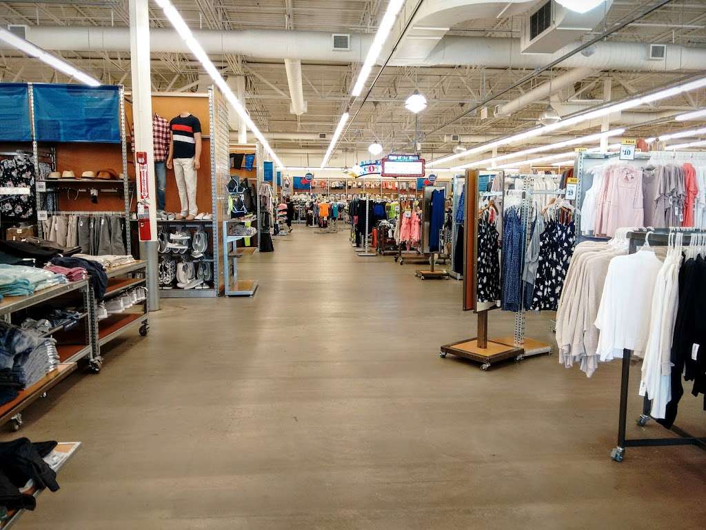 Old Navy | 1880 Catawba Valley Blvd SE, Hickory, NC 28602, USA | Phone: (828) 304-0262