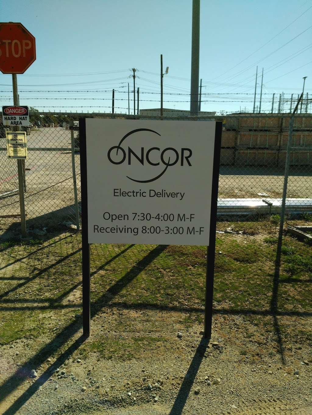 Liggett Material Center of Oncor | 5000 W Rock Island Rd, Irving, TX 75061, USA | Phone: (972) 790-0805