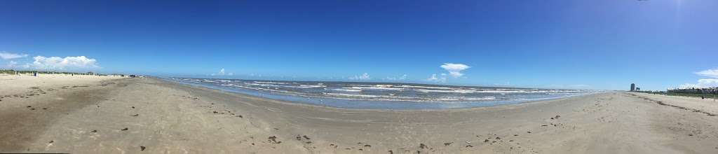 East Beach Free Parking | Apffel Park Rd, Galveston, TX 77550, USA