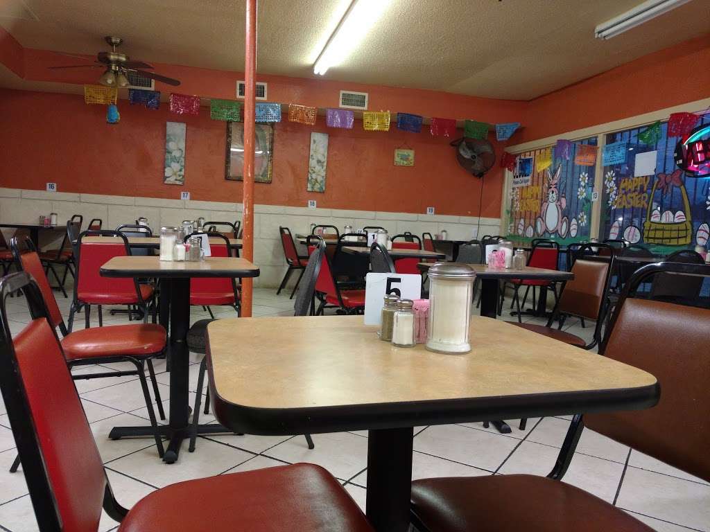 La Reina Del Sur Mexican Restaurant #2 | 2218 N Zarzamora St, San Antonio, TX 78201, USA | Phone: (210) 736-0332