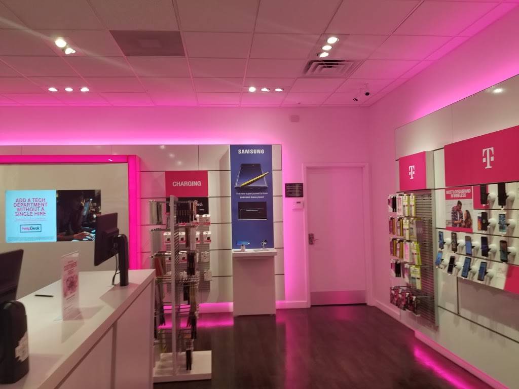 T-Mobile | 5705 University Pkwy, Winston-Salem, NC 27105, USA | Phone: (336) 793-9002