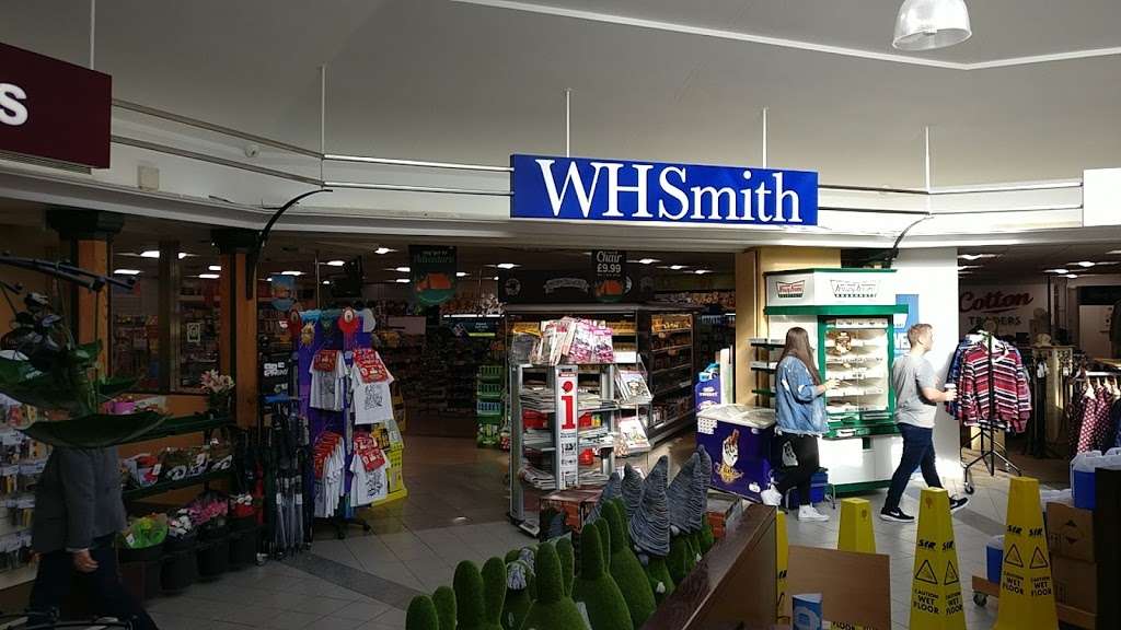 WHSmith | M25 Westbound, Tatsfield, Westerham TN16 2ER, UK | Phone: 01959 565577