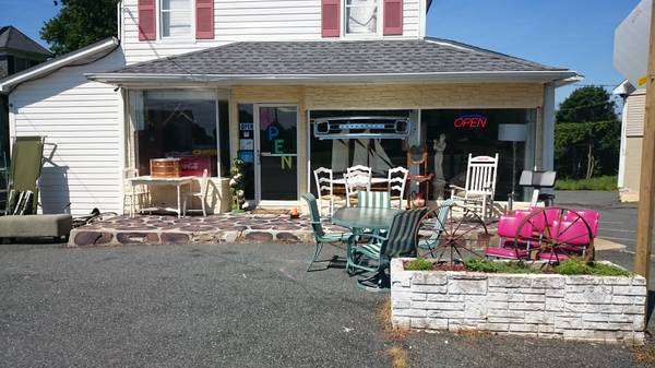 JRs Timeless Treasures Antiques & Consignments | 2418 Baldwin Mill Rd, Fallston, MD 21047 | Phone: (443) 417-7341