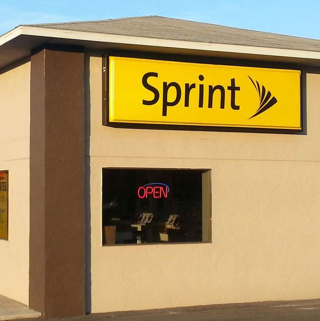 Sprint Store | 401 W Burleigh Blvd, Tavares, FL 32778 | Phone: (352) 253-5555