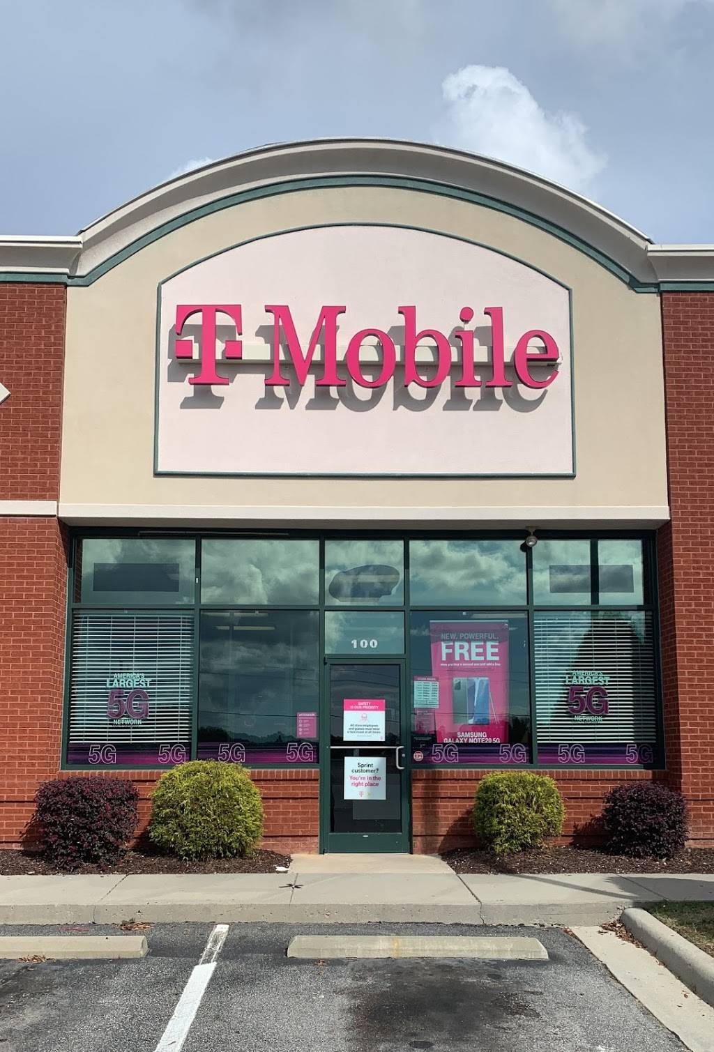 T-Mobile | 8970 US 70 Bus Hwy W, Ste 100, Clayton, NC 27520, USA | Phone: (919) 553-4988