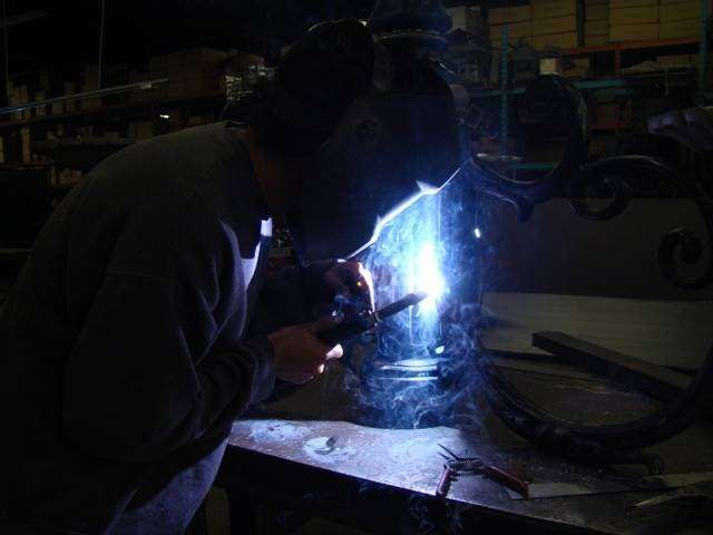 Hi-Q Manufacturing - Custom Lighting Manufacturer | 255 Vineland Ave, City of Industry, CA 91746, USA | Phone: (909) 247-7859