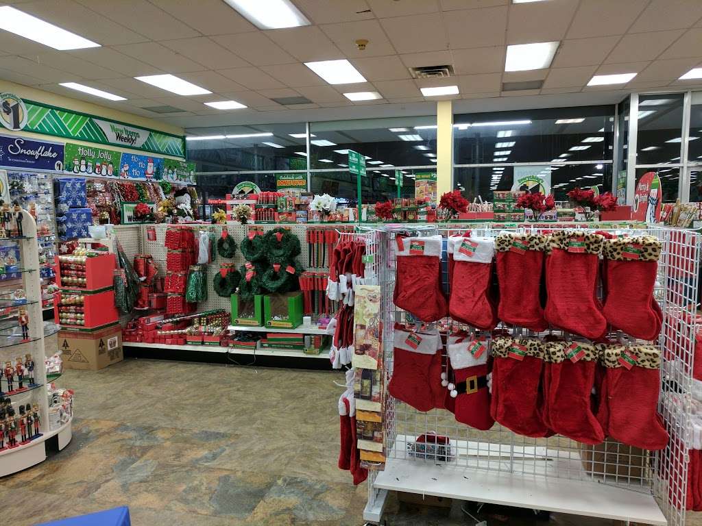 Dollar Tree | 230 E Main St Unit 221, Newark, DE 19711, USA | Phone: (302) 444-9990