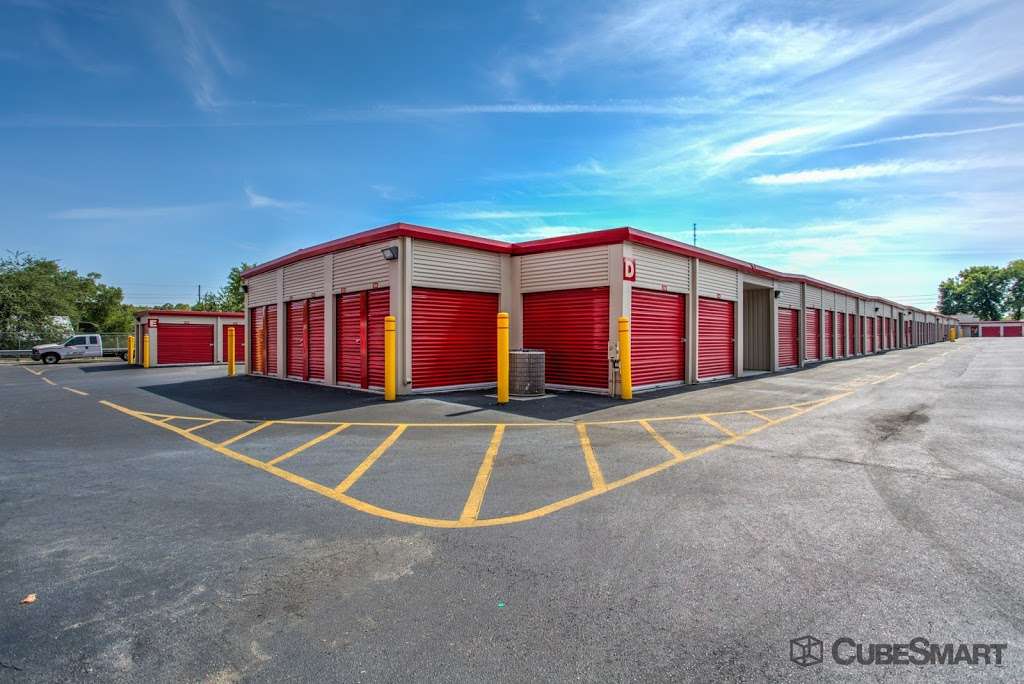 CubeSmart Self Storage | 5301 N Pine Hills Rd, Orlando, FL 32808 | Phone: (407) 522-0941