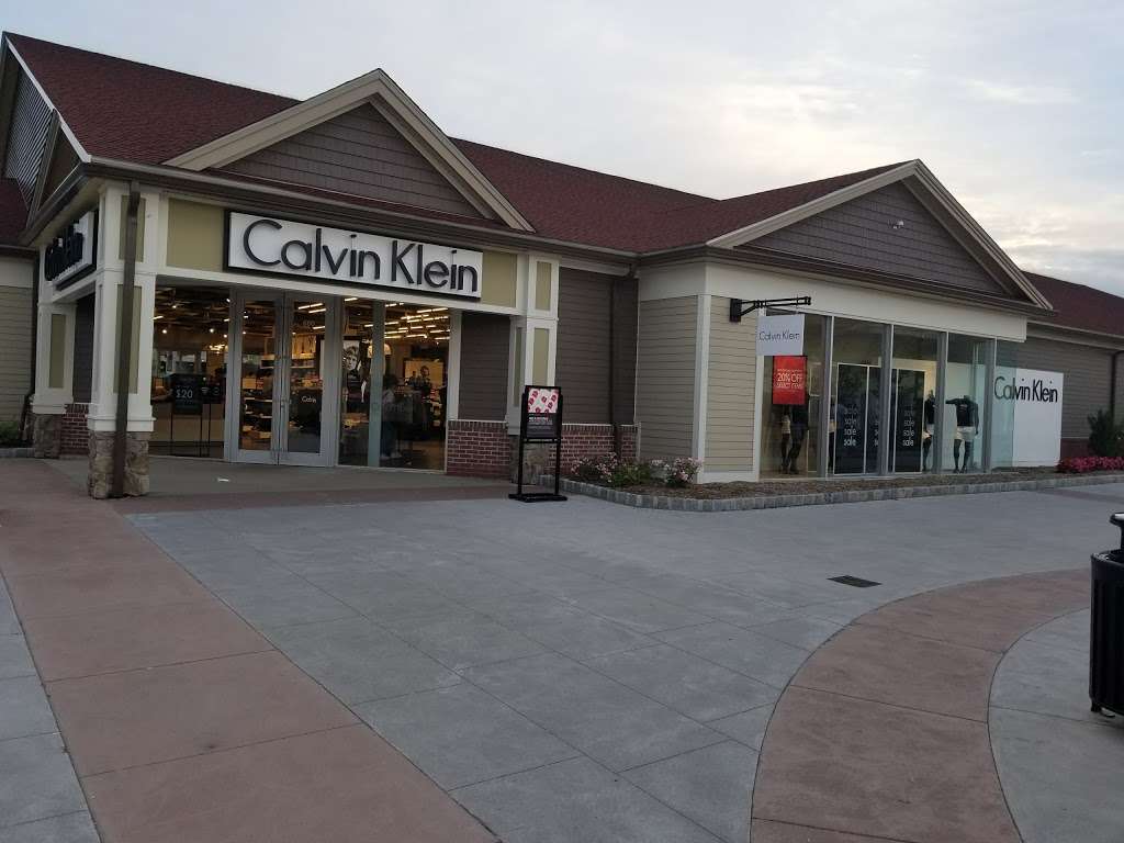 Calvin Klein Outlet | 650 Bluebird Ct, Central Valley, NY 10917, USA | Phone: (845) 928-9080