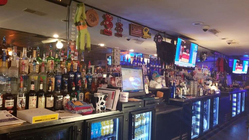 Coins Sports Bar | 1714 52nd St, Kenosha, WI 53140, USA | Phone: (262) 652-5028