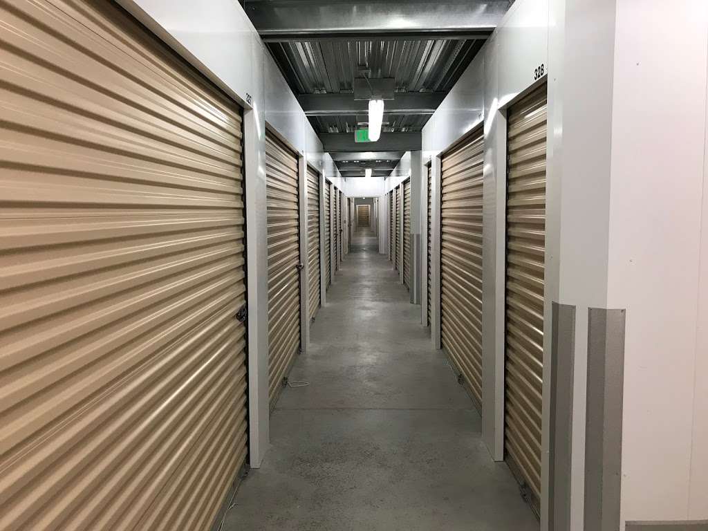 Camp Pendleton Self Storage | Bldg 16080 B St & 6th, Camp Pendleton North, CA 92055, USA | Phone: (760) 385-1122