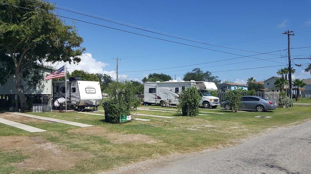 Serenity Bay RV Park | 2867, 902 Avenue M, San Leon, TX 77539 | Phone: (409) 771-2155