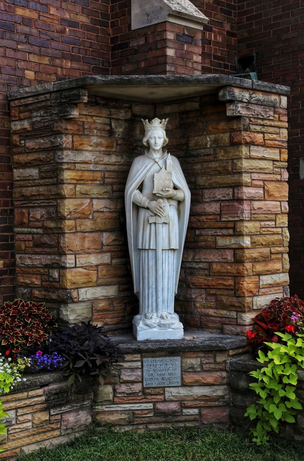 St. Michael the Archangel Catholic Parish Church | 513 S Shabbona St, Streator, IL 61364, USA | Phone: (815) 672-2474