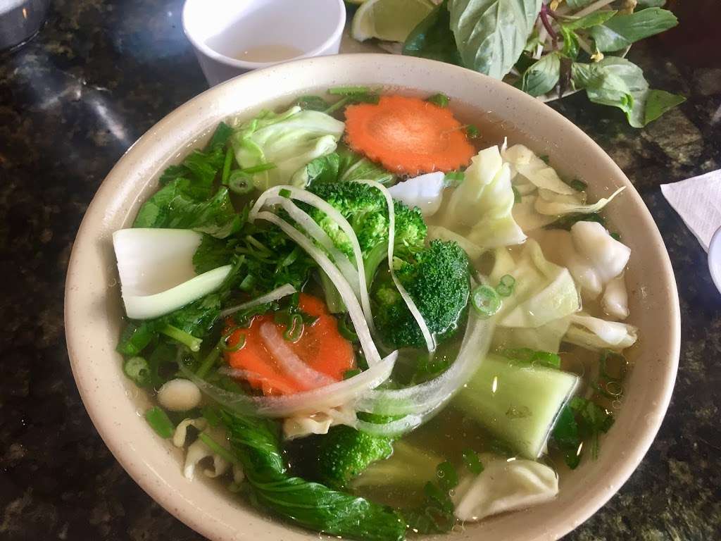 New Pho 999 | 12905 Sherman Way, North Hollywood, CA 91605, USA | Phone: (818) 982-9370