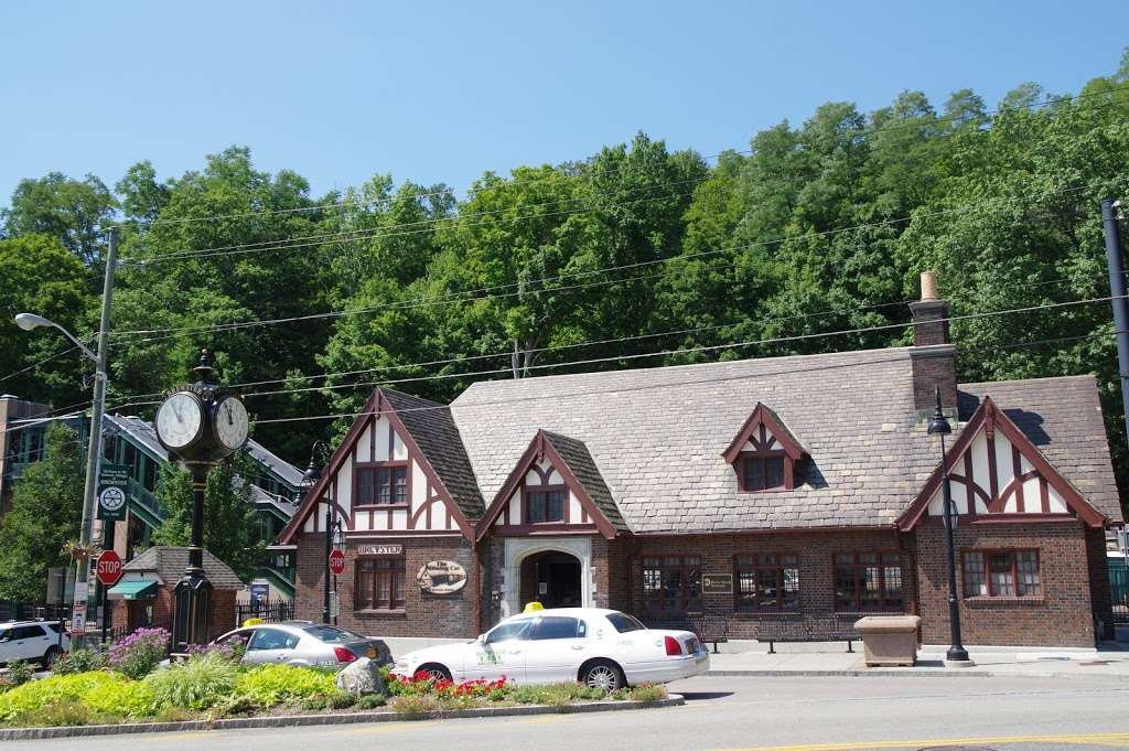 Mta Railroad Station At Brewster Ny Brewster Ny Usa