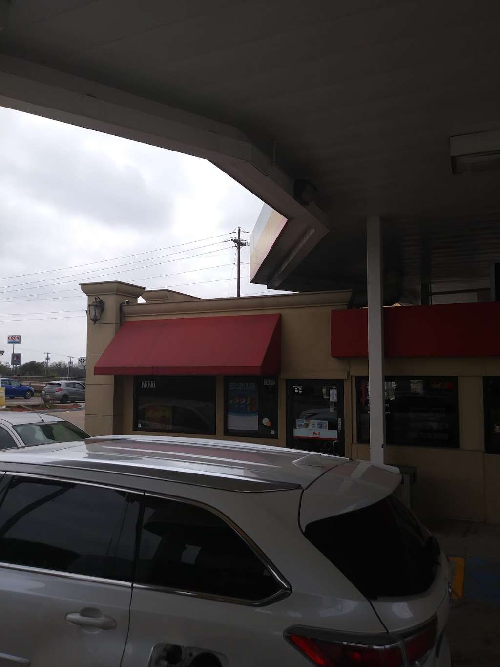 Shell | 7027 S R L Thornton Fwy, Dallas, TX 75232, USA | Phone: (214) 375-2373