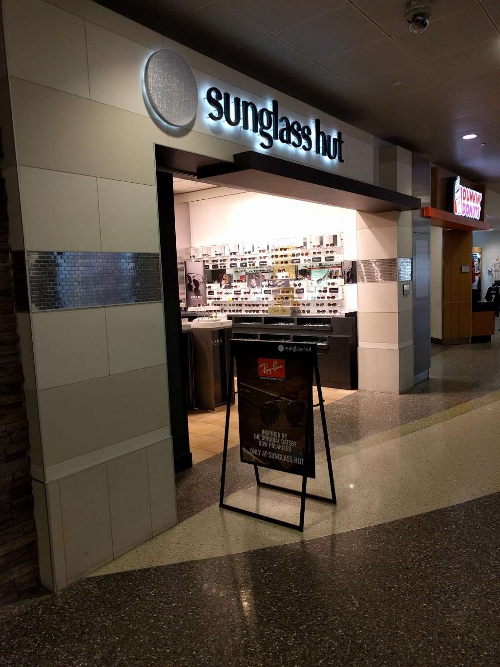 Sunglass Hut | 488 Terminal B Pier A, Spc#, BA-A24, Boston, MA 02128, USA | Phone: (617) 567-2065