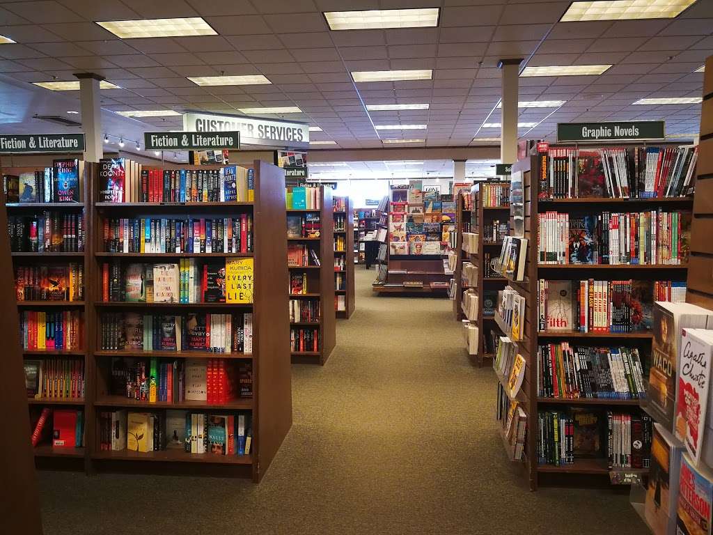 Barnes & Noble | 240 US-22, Springfield Township, NJ 07081 | Phone: (973) 376-8544