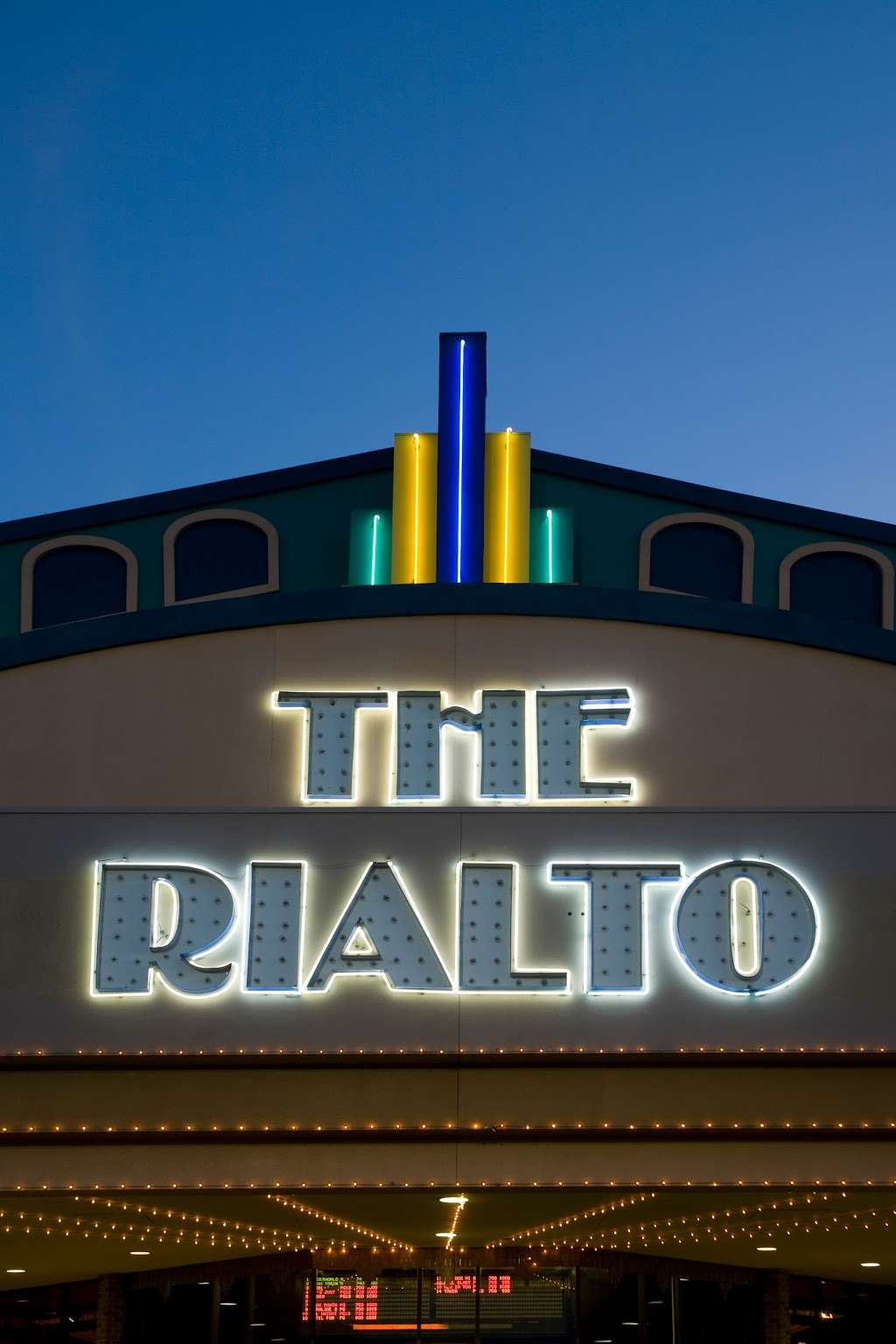 Santikos Entertainment Rialto | 2938 NE Interstate 410 Loop, San Antonio, TX 78218, USA | Phone: (210) 656-8261