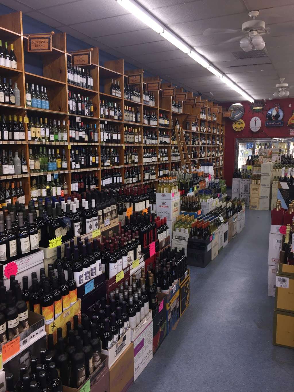 NetCost Liquors | 3161 Amboy Rd, Staten Island, NY 10306 | Phone: (718) 351-2223