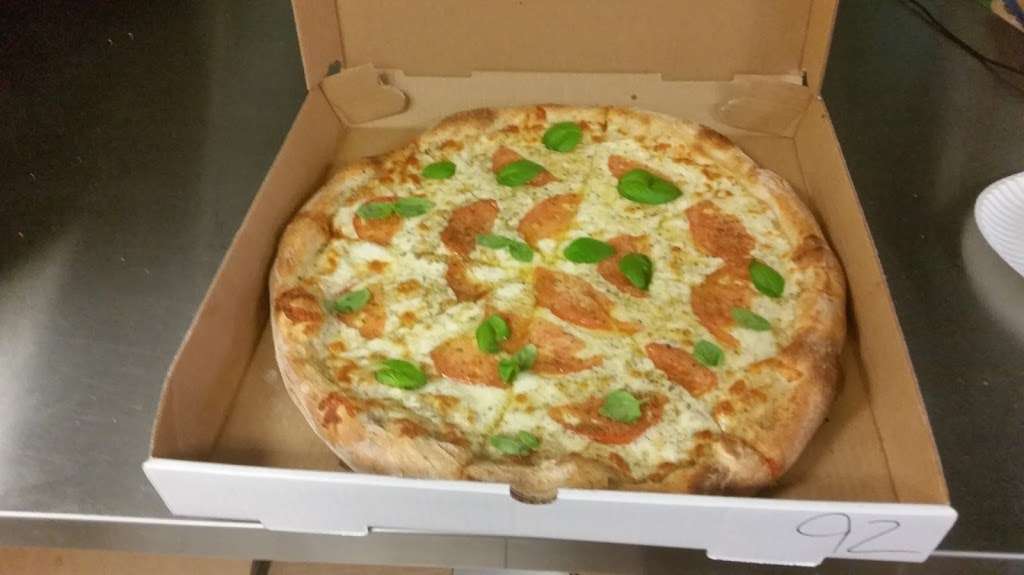 Italianas Pizza | 575 Chester Pike, Prospect Park, PA 19076, USA | Phone: (610) 583-2272