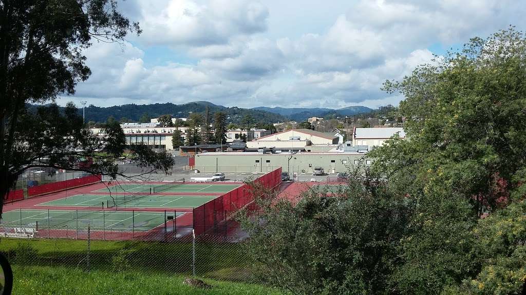 San Rafael High School | 150 3rd St, San Rafael, CA 94901, USA | Phone: (415) 485-2330