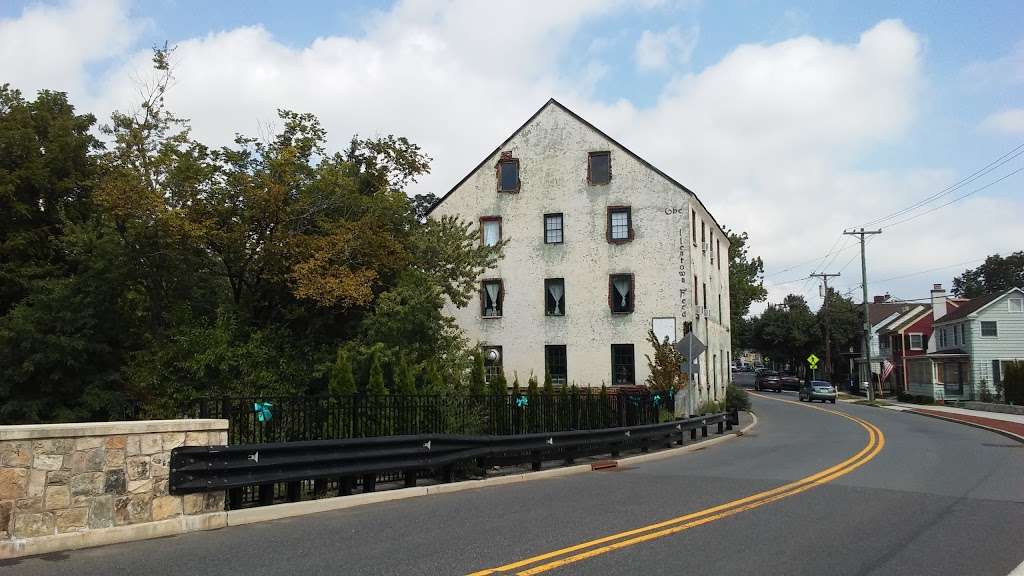 Shops At The Old Mill | Allentown, NJ 08501