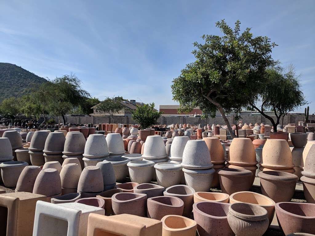 Earthstone Containers & Design | 1974 E Deer Valley Dr, Phoenix, AZ 85024, USA | Phone: (602) 569-9430