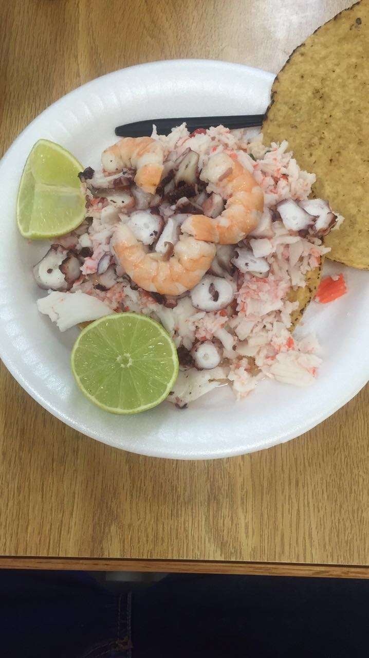 Mariscos Guayabitos Restaurant | 12615 San Fernando Rd, Sylmar, CA 91342 | Phone: (818) 427-3985