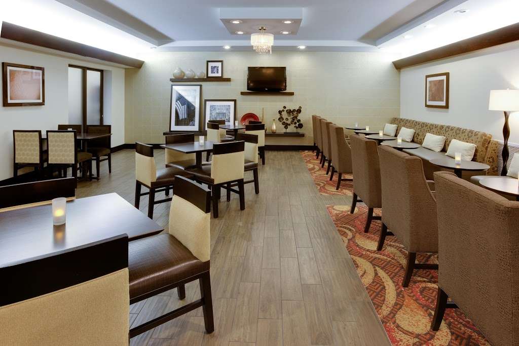 Hampton Inn Gettysburg | 1280 York Rd, Gettysburg, PA 17325, USA | Phone: (717) 338-9121