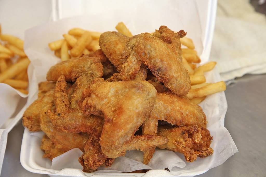 JJ Fish & Chicken | 6212 W Capitol Dr, Milwaukee, WI 53216, USA | Phone: (414) 461-4740