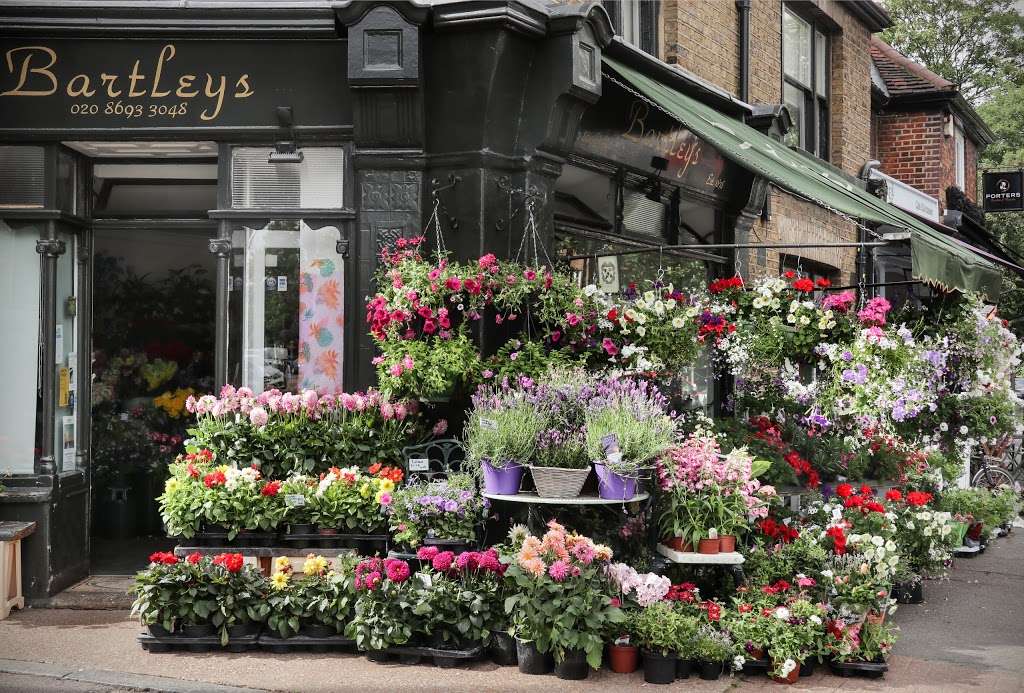 Bartleys Flowers Ltd | 82 Dulwich Village, London SE21 7AJ, UK | Phone: 020 8693 3048