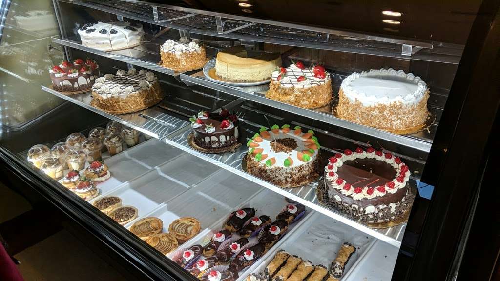 The Mayflower Bakery | 529 S Camp Meade Rd B-109, Linthicum Heights, MD 21090, USA | Phone: (443) 883-3441