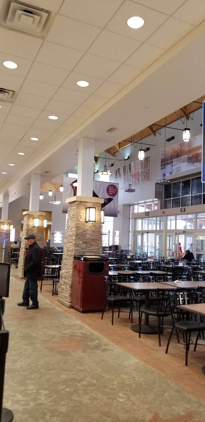 Merrell | 80 Premium Outlets Blvd #737, Merrimack, NH 03054, USA | Phone: (603) 429-0904