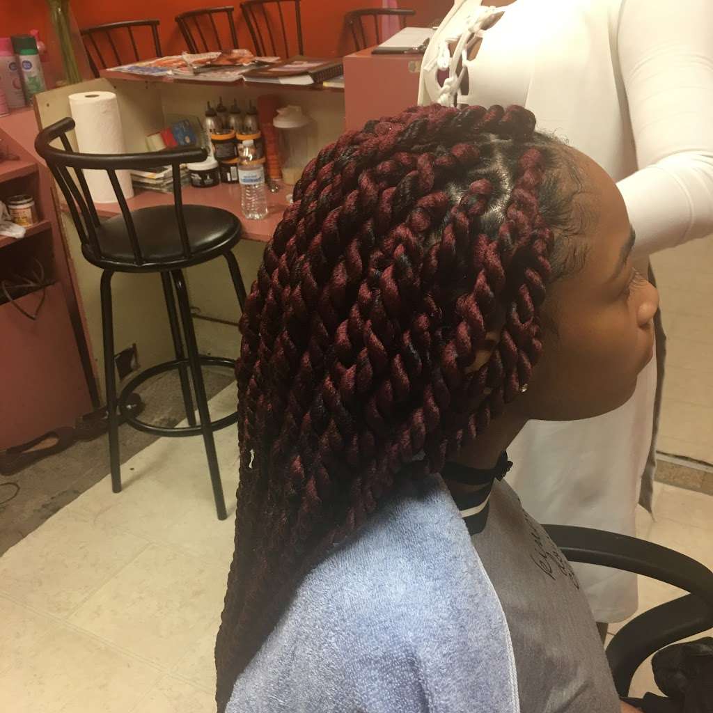 BRAIDEDSIAITERS(Hadi Hair Braiding) | 9939 E 42nd St, Indianapolis, IN 46235, USA | Phone: (317) 222-0429