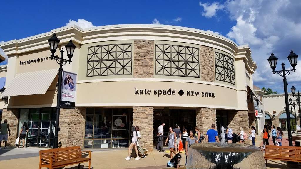 kate spade new york | 5416 New Fashion Way #815, Charlotte, NC 28278, USA | Phone: (704) 504-1199