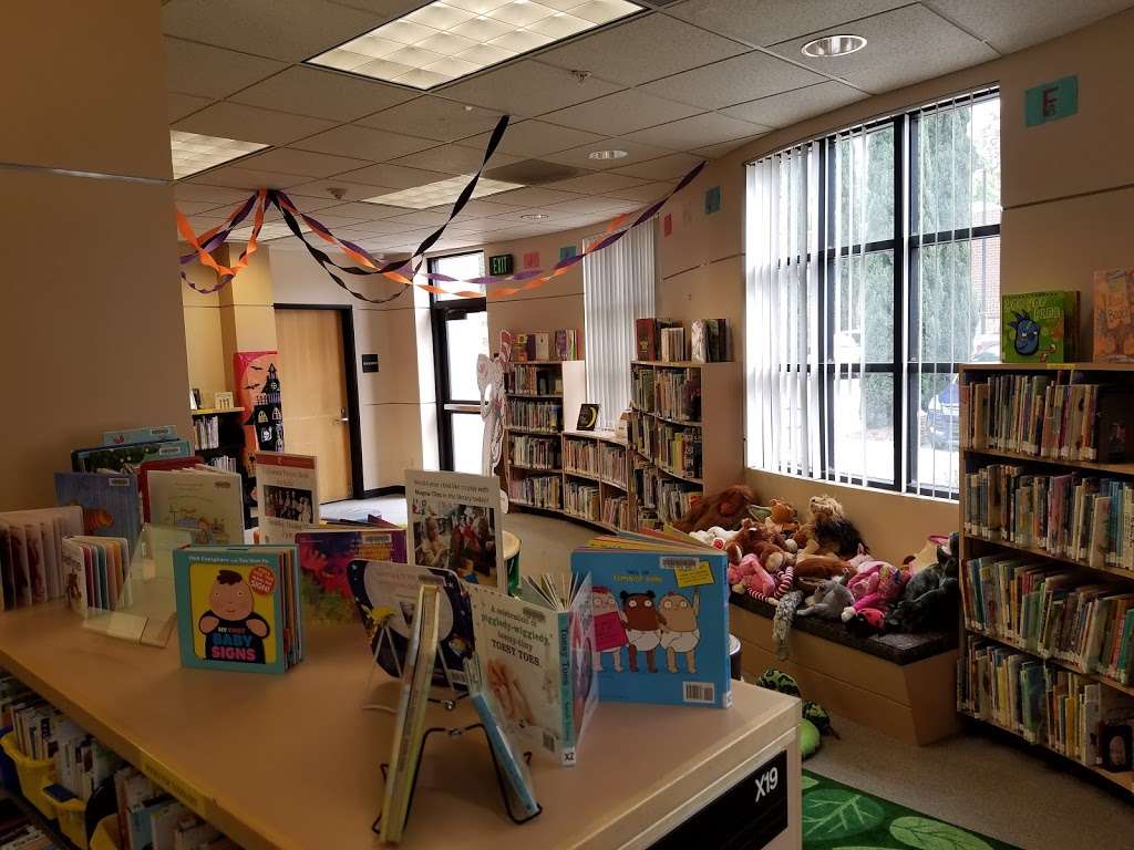 Sunland-Tujunga Branch Library | 7771 Foothill Blvd, Tujunga, CA 91042, USA | Phone: (818) 352-4481