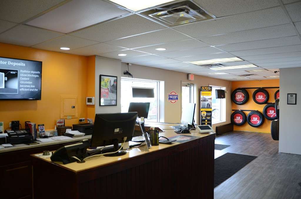 Checkpoint Auto And Tire Service | 435 W Wise Rd, Schaumburg, IL 60193 | Phone: (847) 891-8700