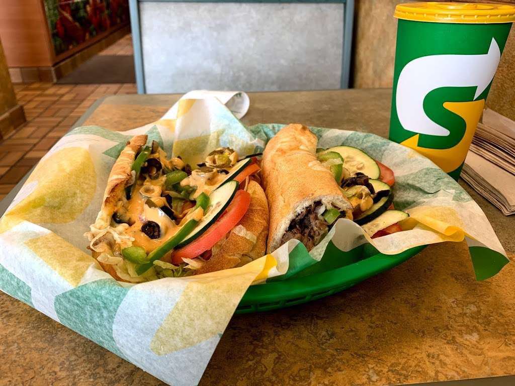 Subway | 7241 S 76th St, Franklin, WI 53132, USA | Phone: (414) 425-2055