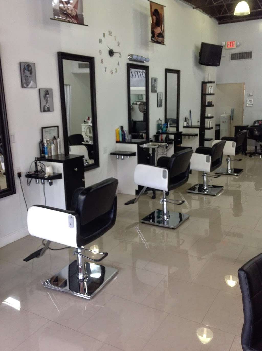 Romika Salon | 18351 NE 19th Ave, Miami, FL 33179, USA | Phone: (305) 974-2311