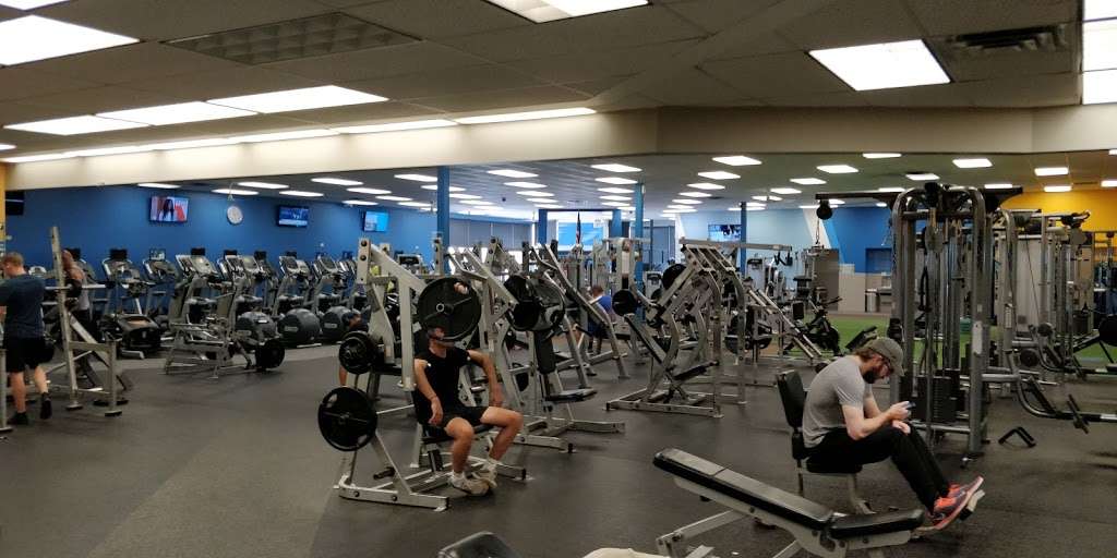 Fitness Premier Bourbonnais | 350 Main St NW, Bourbonnais, IL 60914, USA | Phone: (815) 933-1400