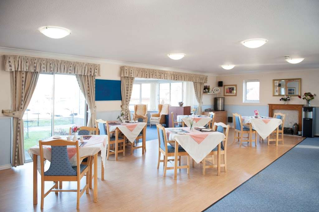 St Christophers Care Home | Drakes Way, Hatfield AL10 8XY, UK | Phone: 0333 321 4727