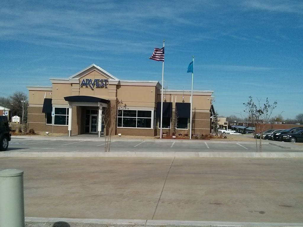 Arvest Bank | 1051 Cornwell Dr, Yukon, OK 73099, USA | Phone: (405) 677-8711