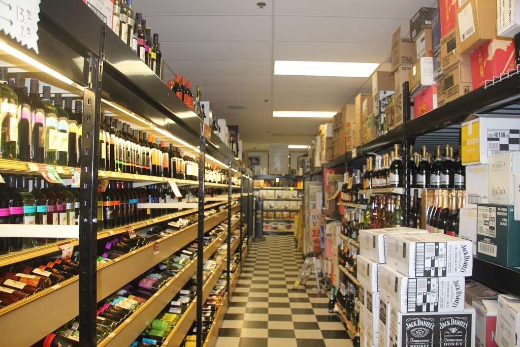 Wine World | 400 Lacey Rd, Manchester Township, NJ 08759, USA | Phone: (732) 350-7000