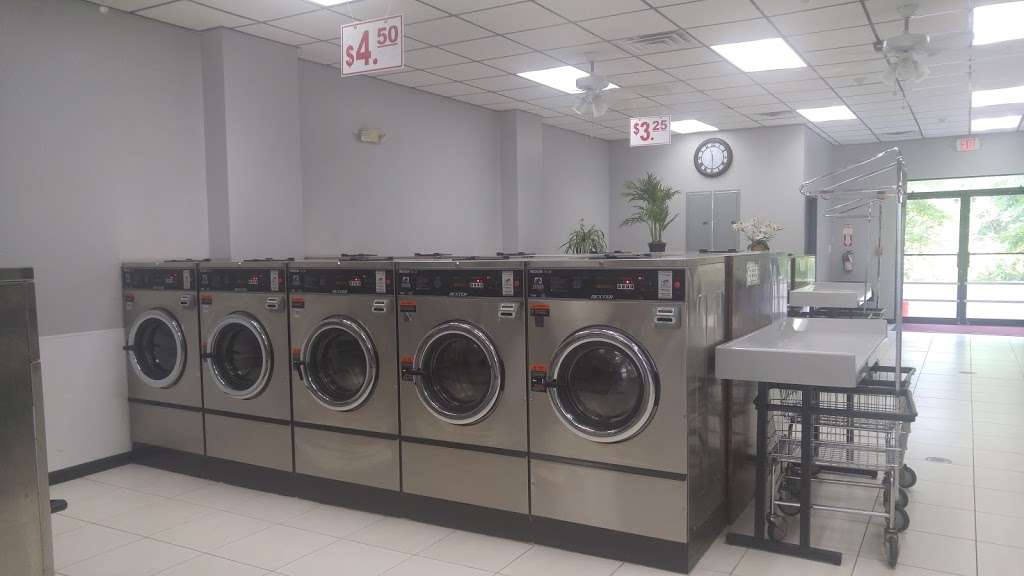 Bellmawr Laundromat | 831 W Browning Rd, Bellmawr, NJ 08031, USA | Phone: (856) 933-7099