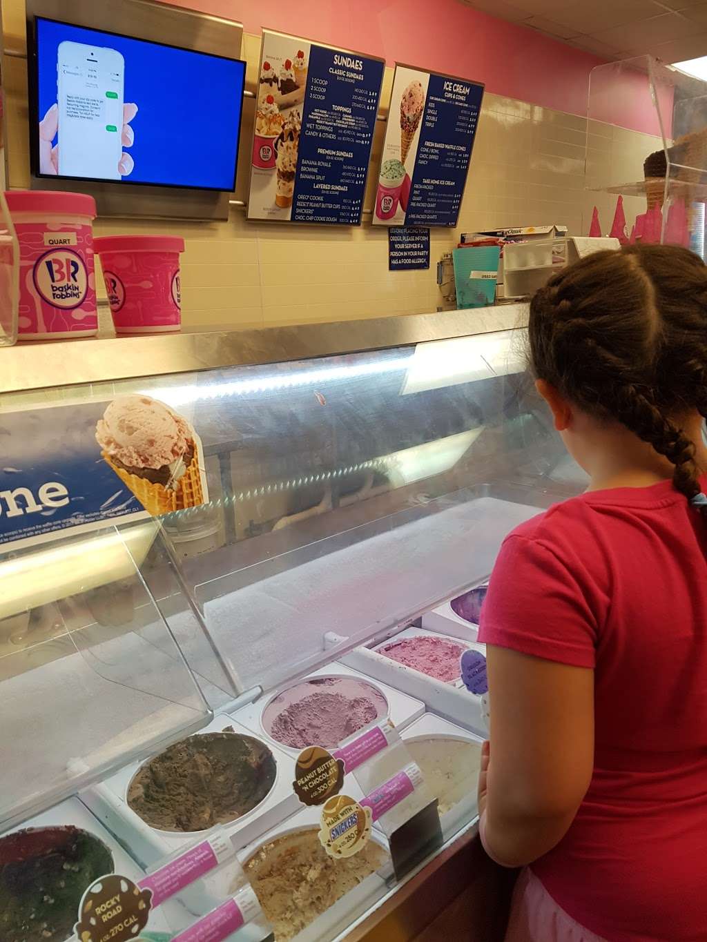 Baskin-Robbins | 4360 Blue Diamond Rd #106, Las Vegas, NV 89139, USA | Phone: (702) 269-0091