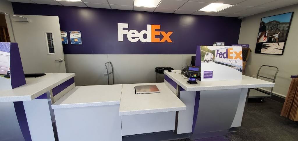FedEx Ship Center | 6531 W 56th Ave, Arvada, CO 80002 | Phone: (800) 463-3339