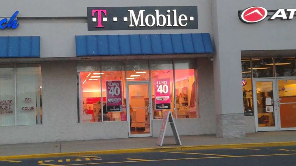 T-Mobile | 218 Commerce Cir Suite F5, Bristol, PA 19007, USA | Phone: (215) 788-5758