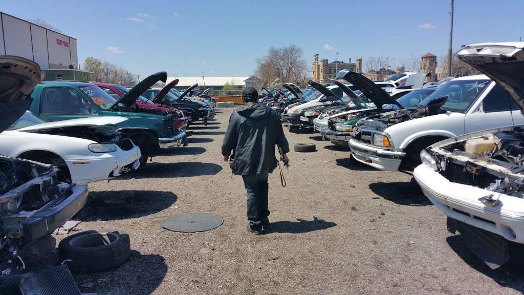 Ashleys U-Pick-A-Part | 1102 Collins St, Joliet, IL 60432 | Phone: (815) 460-3692